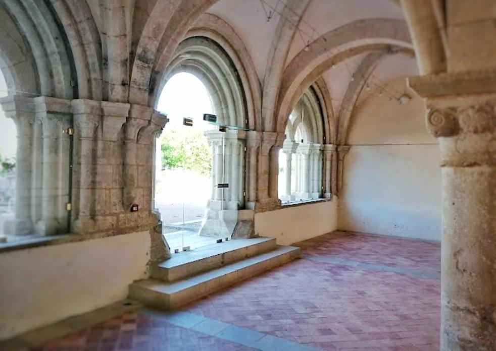 Abbaye Saint Gilbert Acomodação com café da manhã Exterior foto