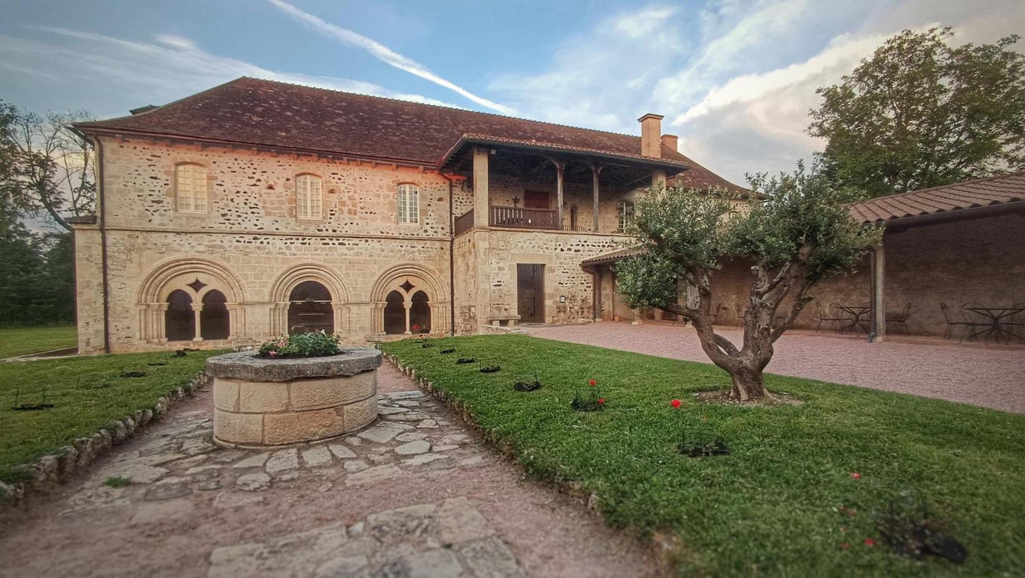 Abbaye Saint Gilbert Acomodação com café da manhã Exterior foto