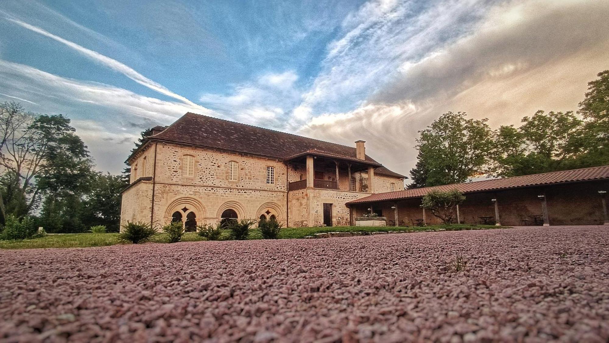 Abbaye Saint Gilbert Acomodação com café da manhã Exterior foto