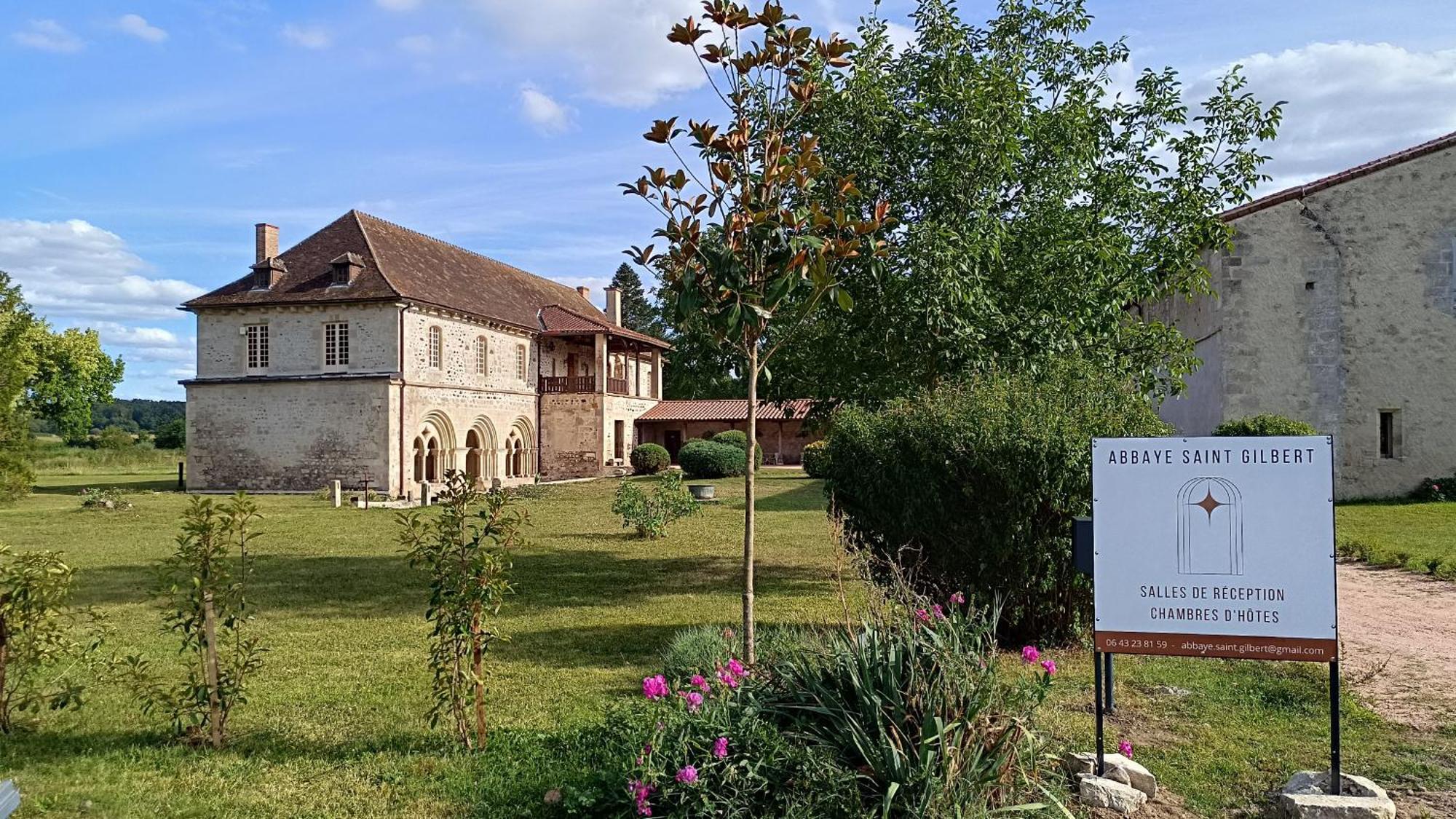 Abbaye Saint Gilbert Acomodação com café da manhã Exterior foto